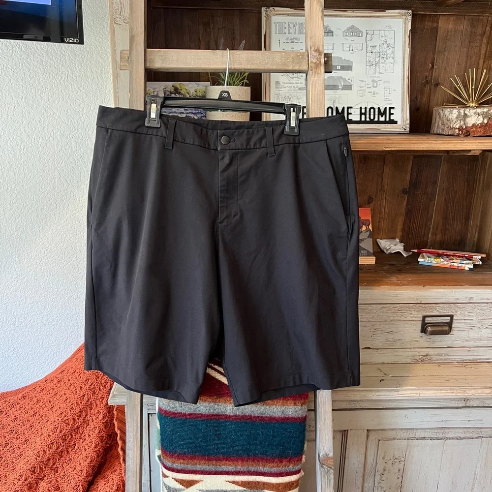Lululemon men’s commission short relaxed in warpstreme size 36